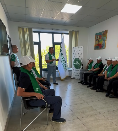 Observers were briefed on the key requirements for working at the elections
